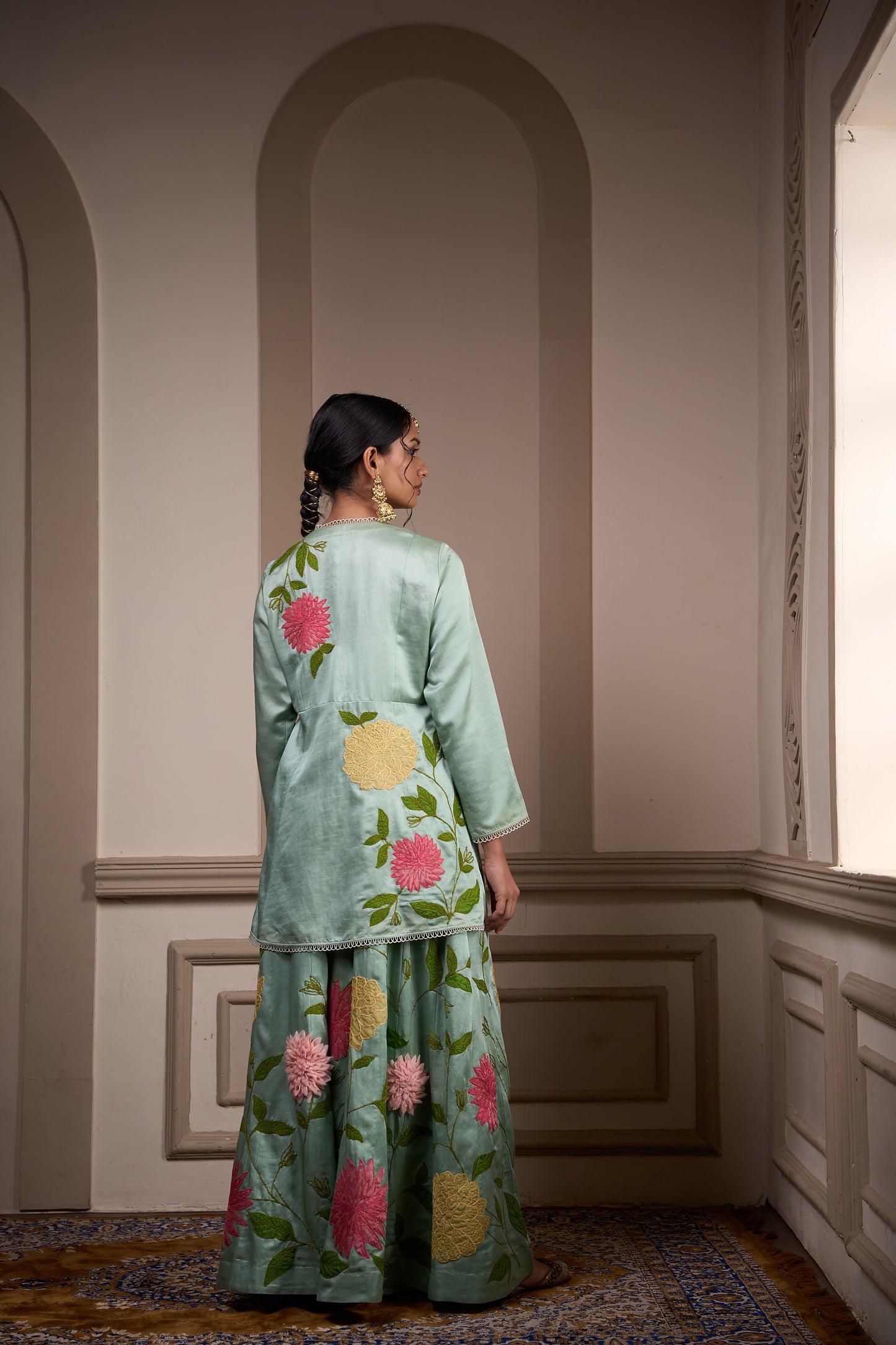 Tivra Sharara Set