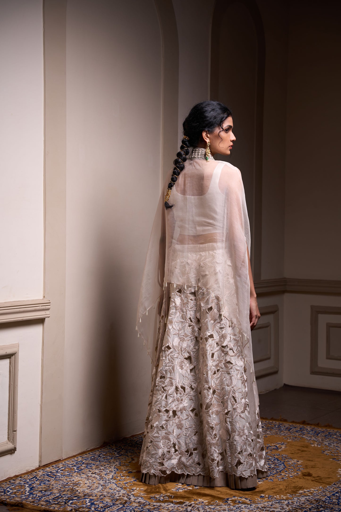 Prabhika Cape Set