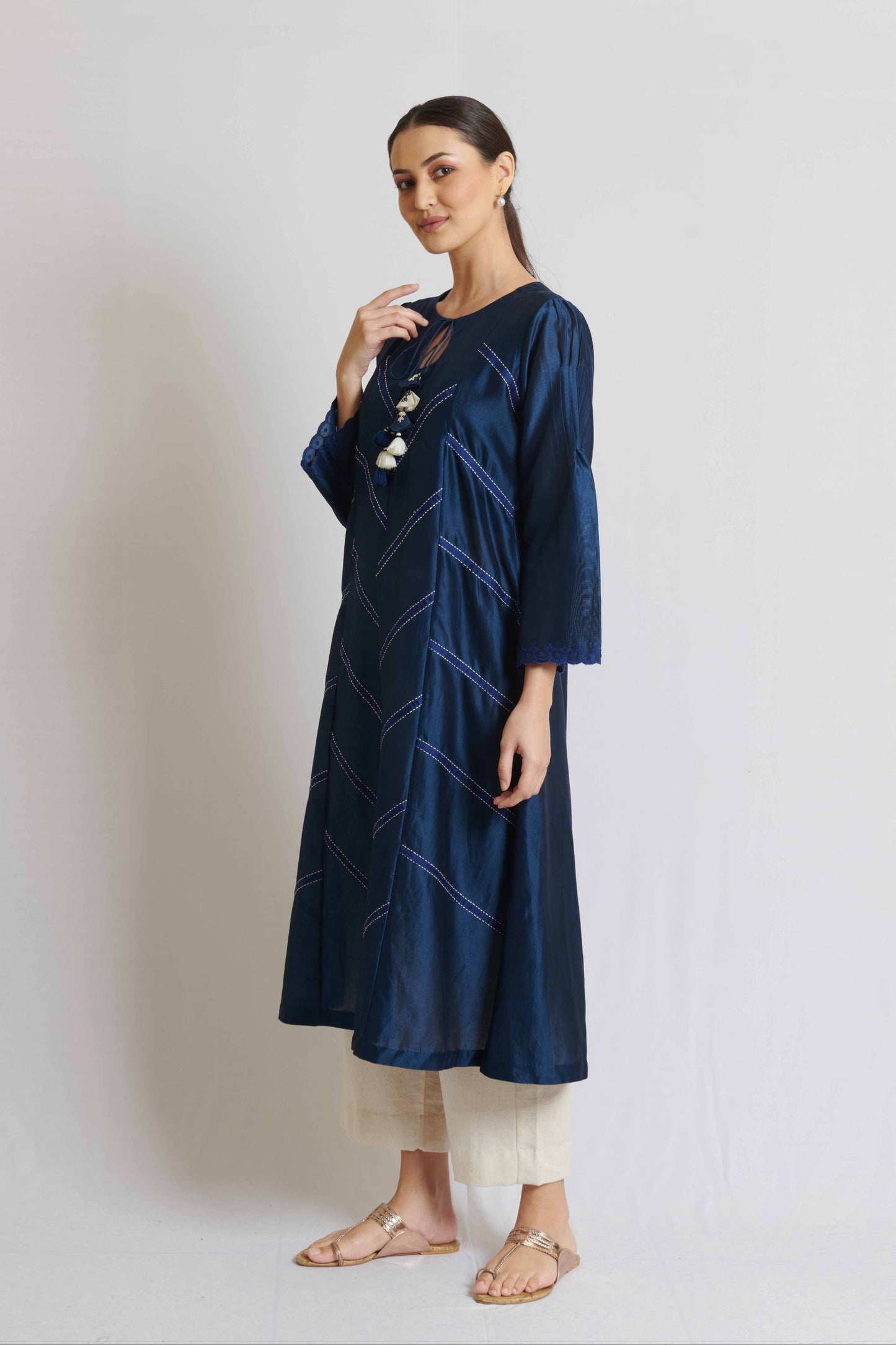 Neerja Indigo Set