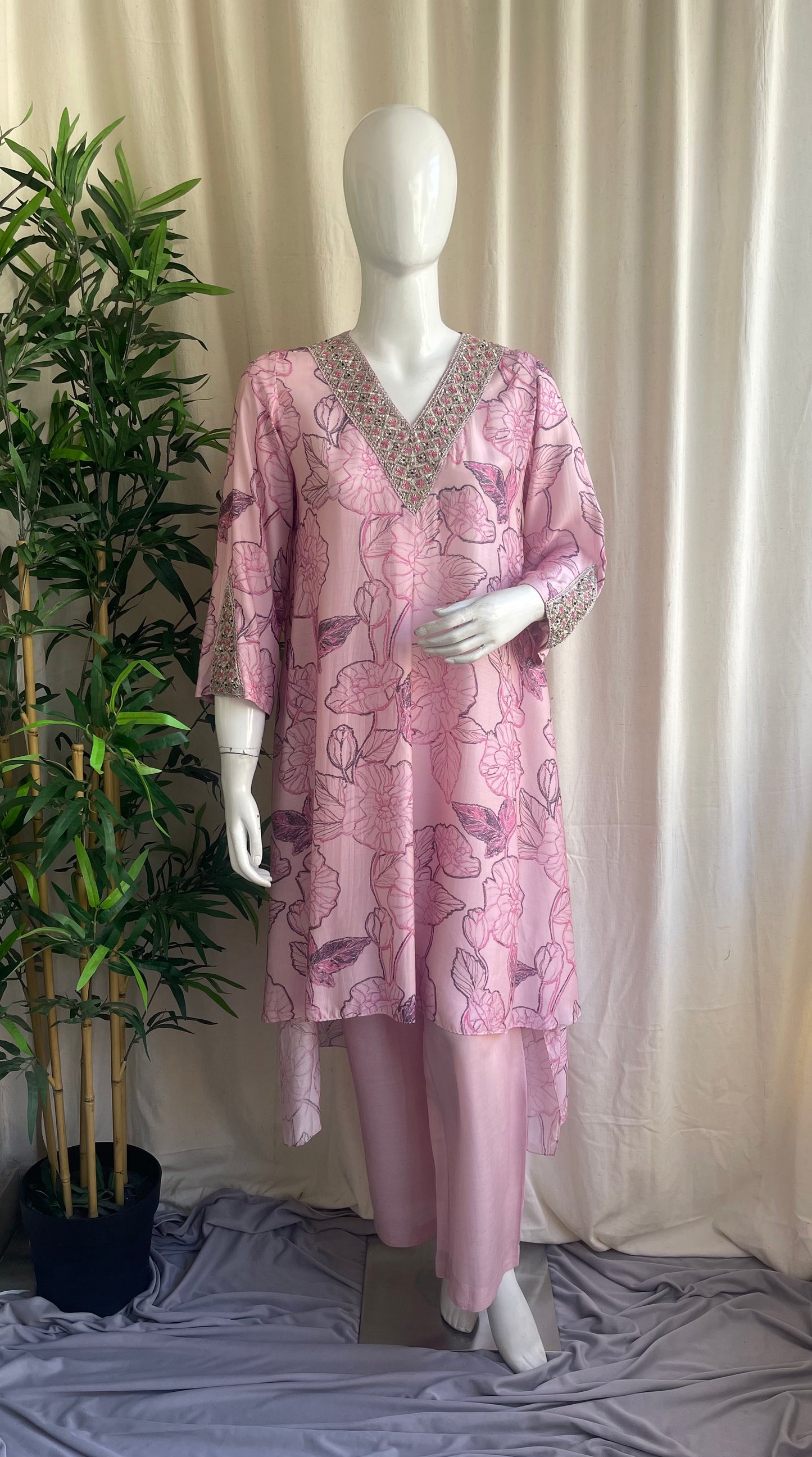 Gul-e-Nasreen Kurta Set