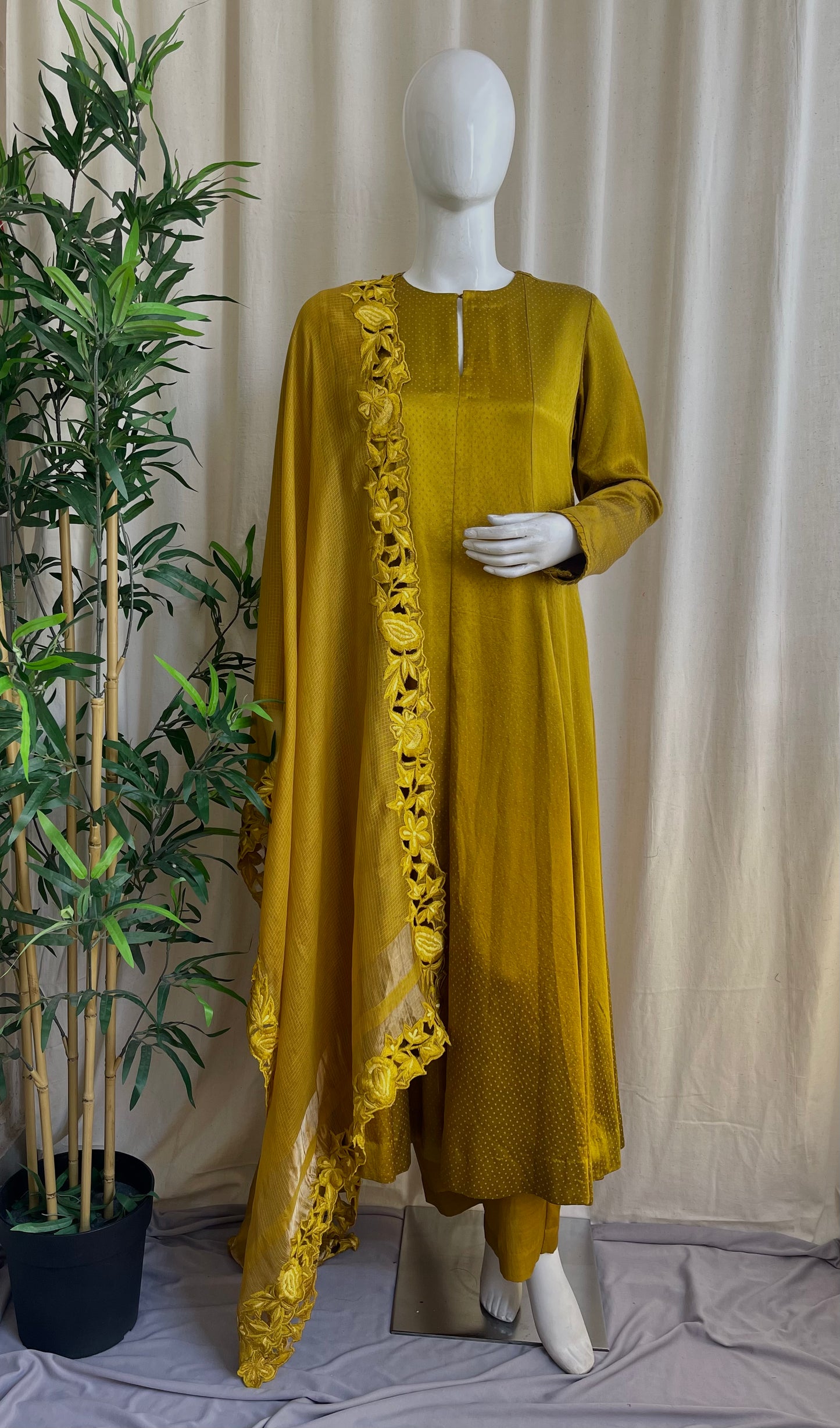 Bhanu Kurta Set