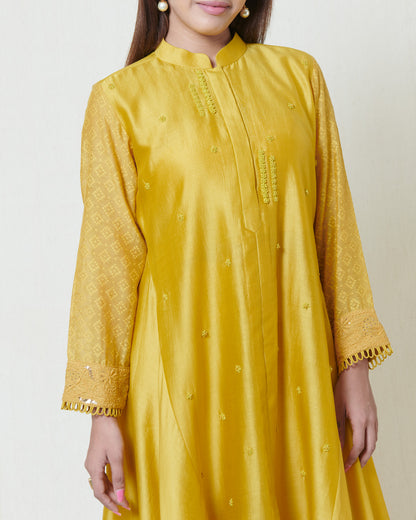 Yellow Centre Slit Kurta and Pants Set