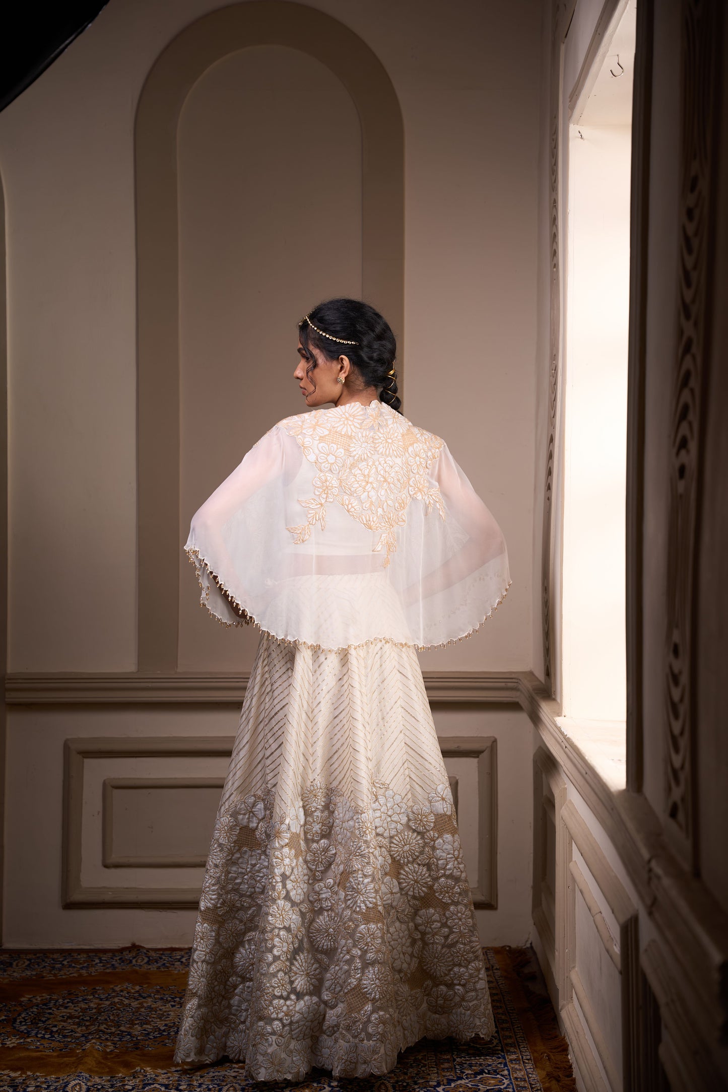 Pavit Cape Set