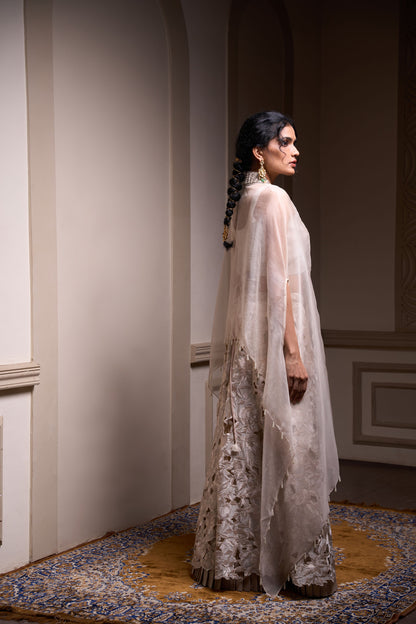 Prabhika Cape Set