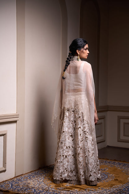 Prabhika Cape Set