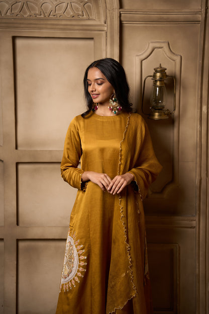 Tejasi Kurta Set