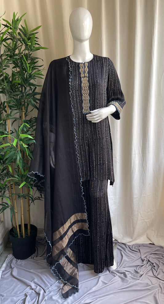 Gul-e-Shab Kurta Set