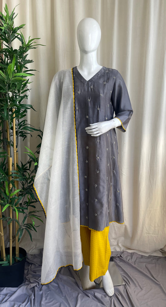 Rajat Pushp Kurta Set