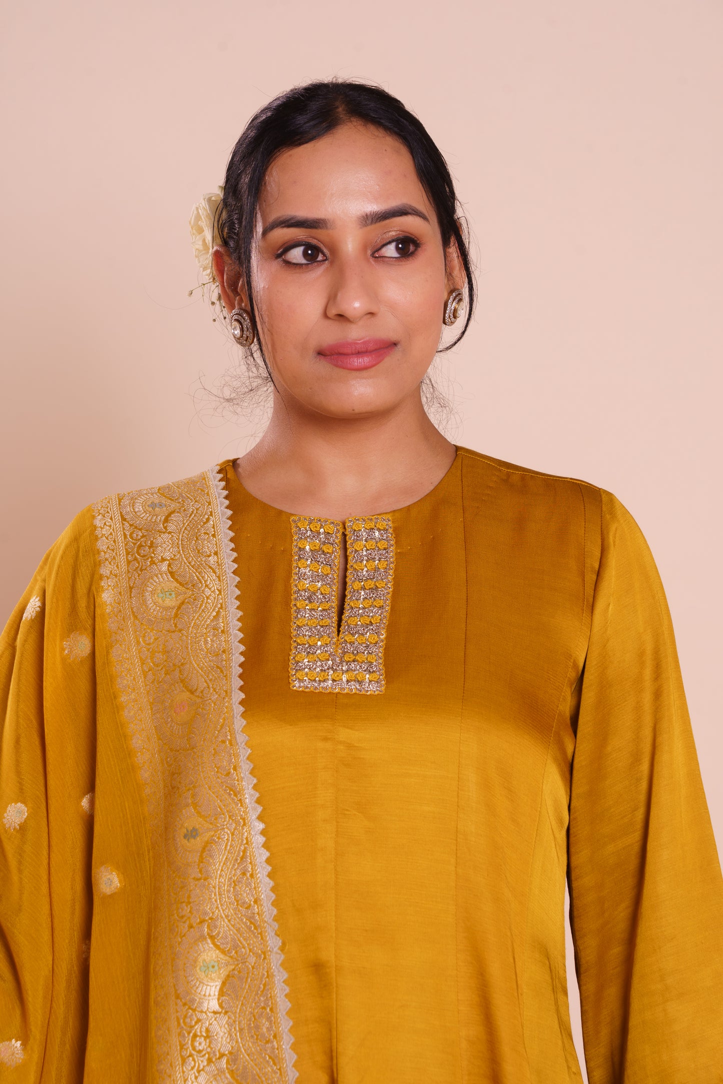 Saanvi Mustard Set