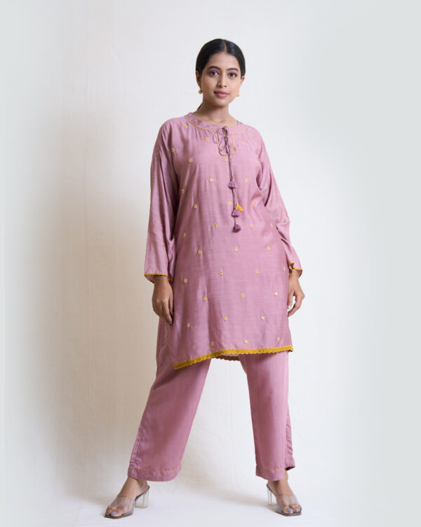 Lavender pink spun silk box fit top with straight pant