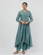 Chanderi kurta adorned with thread french knot hand embroidered butis complemented with straight pants